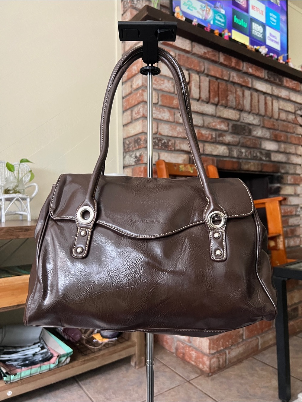 Y2k vintage Sag Harbor Brown Leather-Look Shoulder Bag with Silver Accents